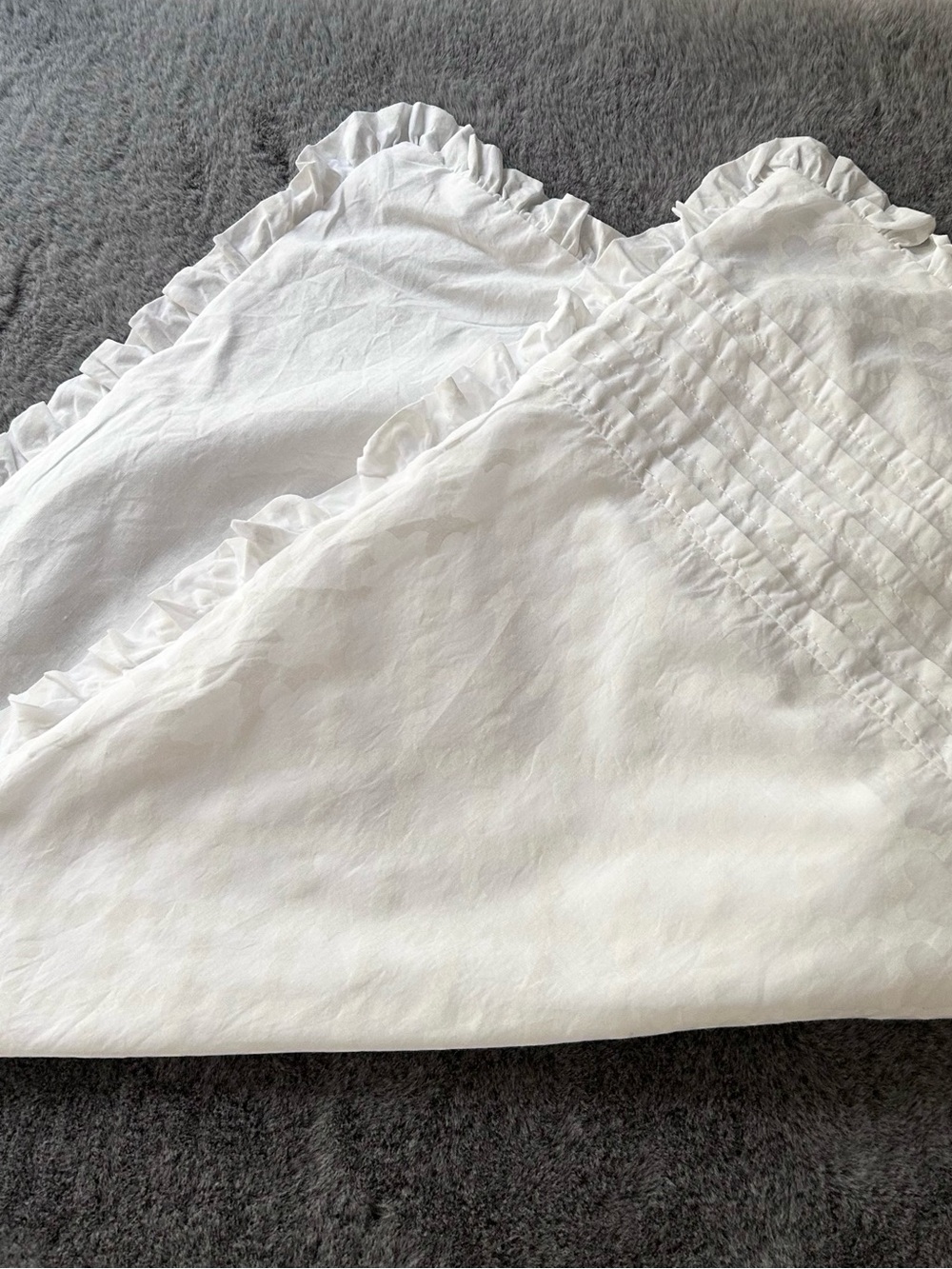 Pottery Barn Teen Roller Rabbit Jena pleated sham